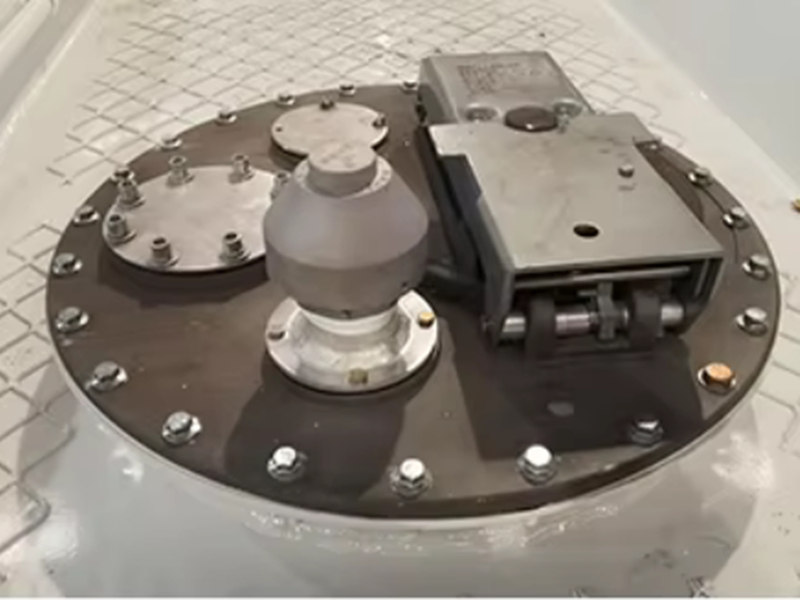 HOWO 6×4 aircraft refueler truck