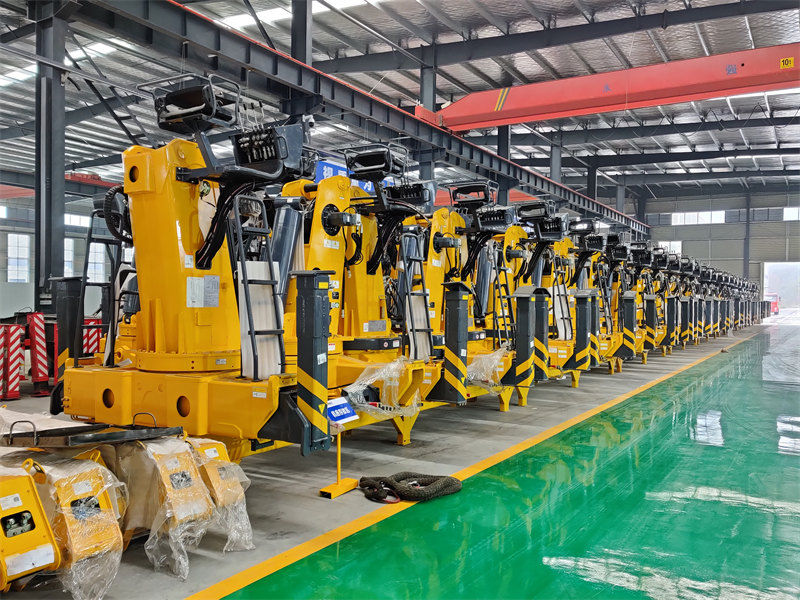 HOWO boom crane truck factory