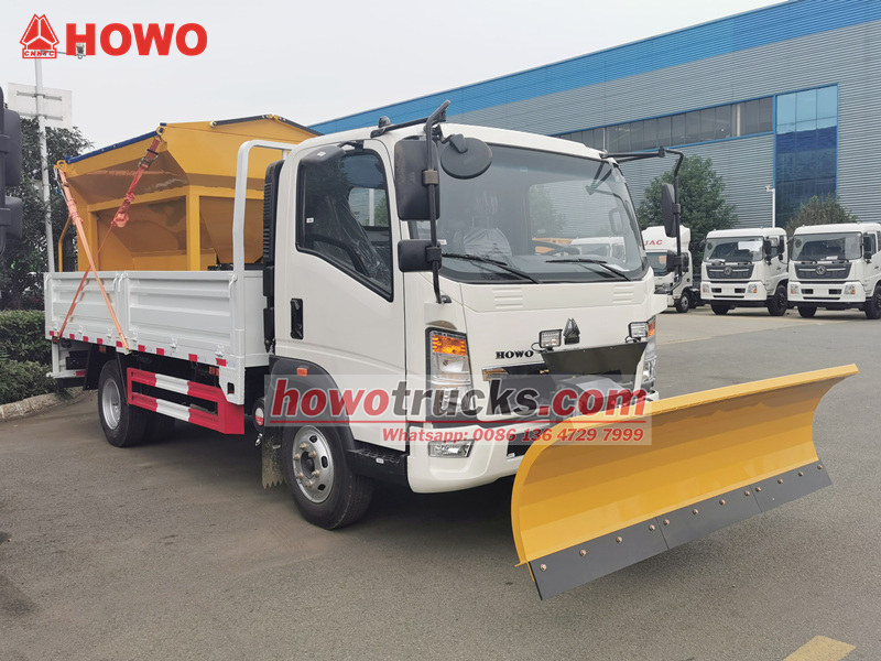 Howo 4cbm snow clearing truck