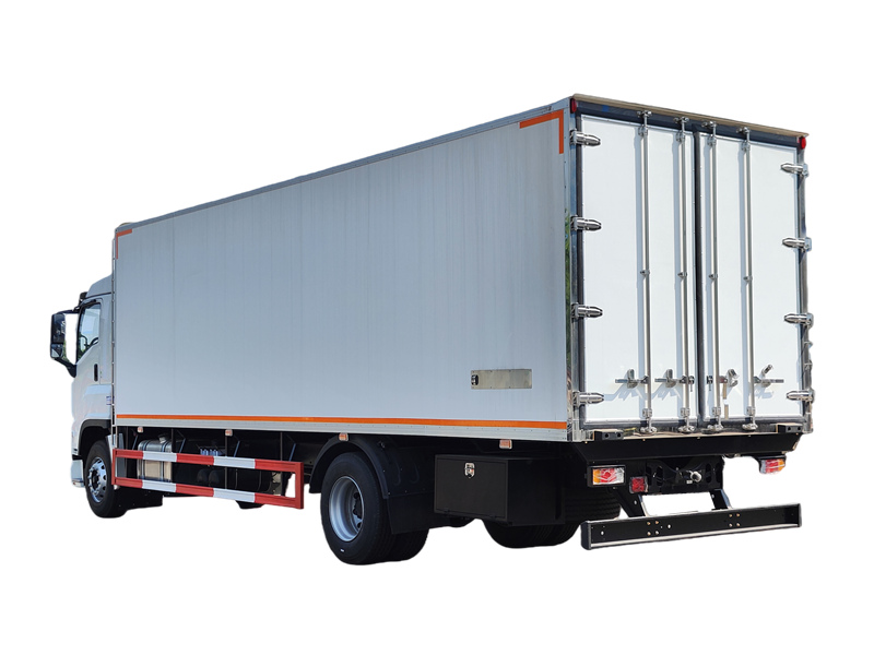 HOWO refrigerated van