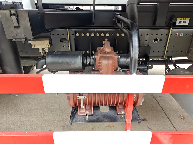 HOWO vacuum pump sewage truck