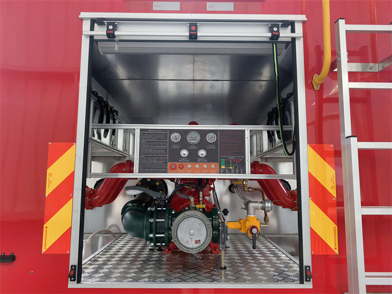 HOWO 5cbm foam water tank fire engine HOWO 5cbm foam water tank fire engine