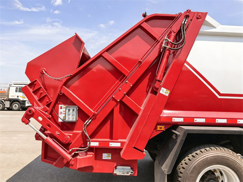 HOWO garbage compactor truck HOWO garbage compactor truck